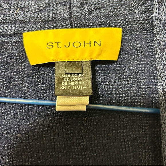St. John Women’s Blue Cableknit 3/4 sleeve open front cardigan shrug. Size L - Picture 7 of 14
